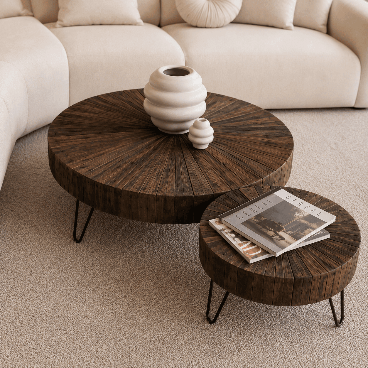 Sculptural Lobi Sofa – Contemporary Curved Modular Seating